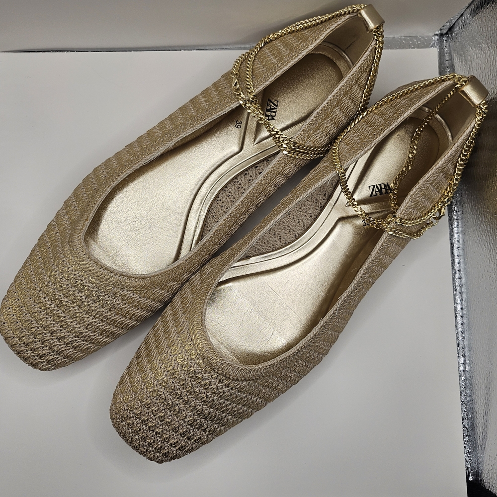 Zara Women's Tan Metalic Gold Flats Shoes With Chain Ankle Straps NEW